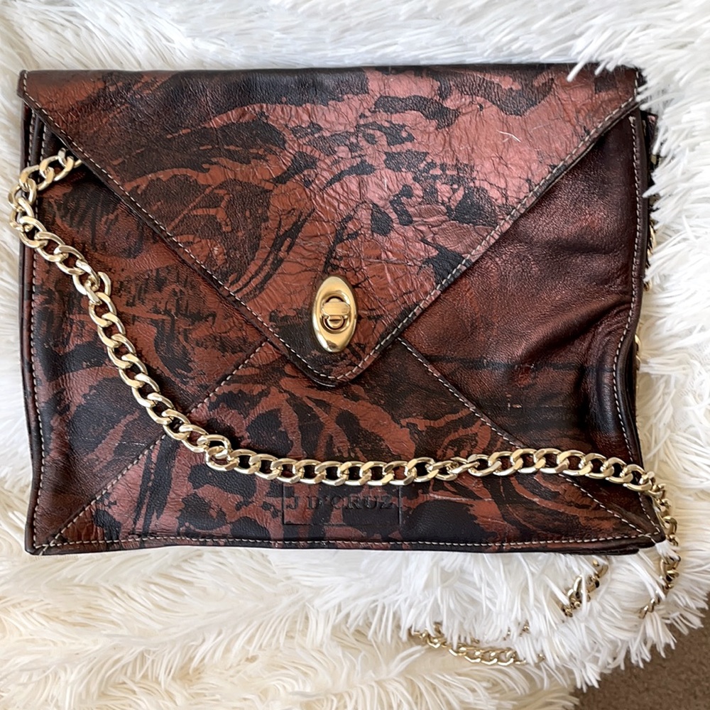 Envelope purse with detachable strap